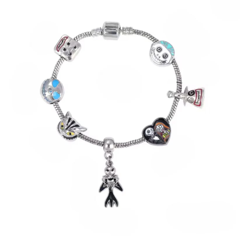 š„Hallowique⢠Halloween Treasures Charm Braceletš (Limited Edition.)